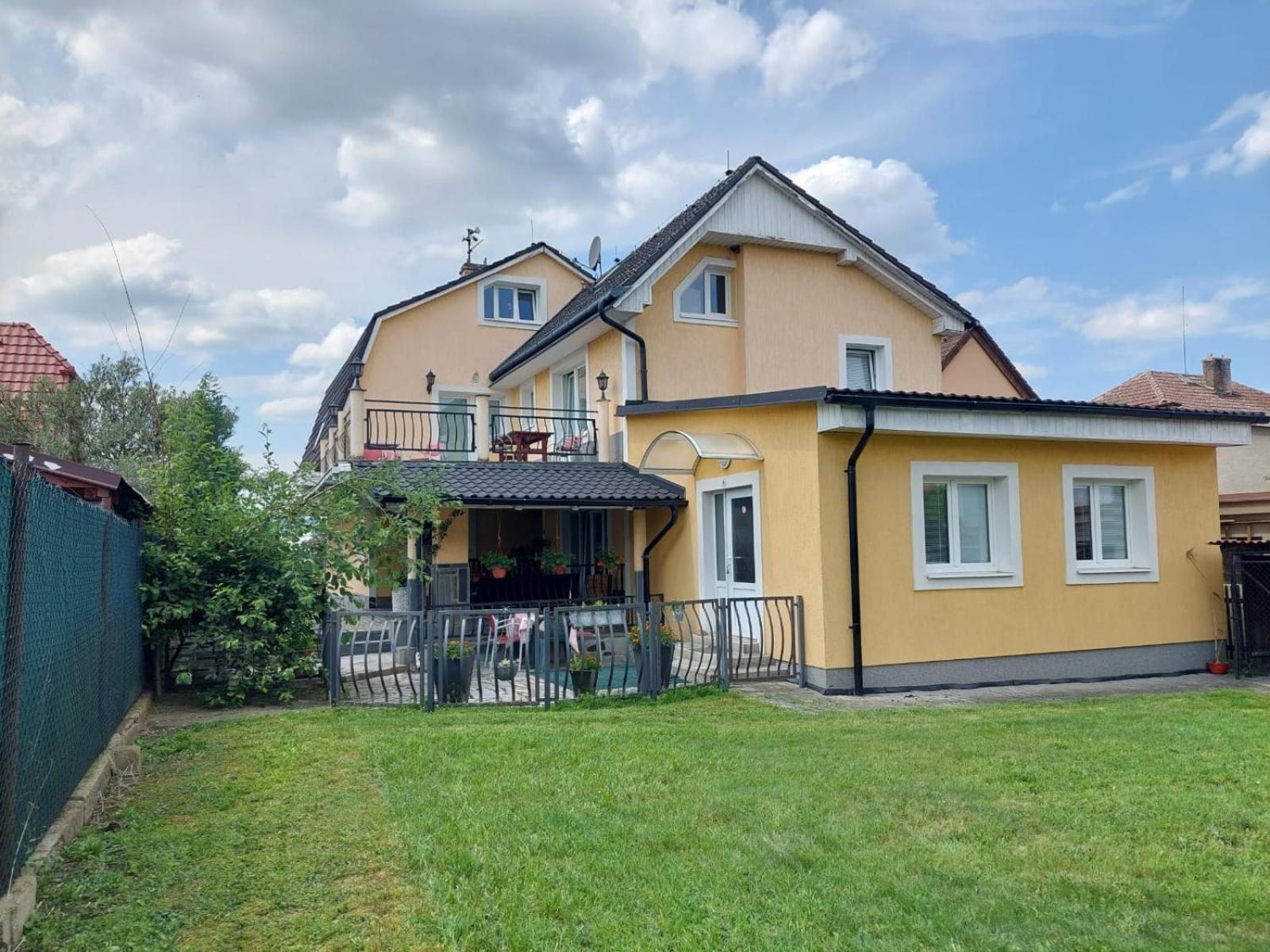 Hotel Penzion Slunce Česká Lípa Exterior foto